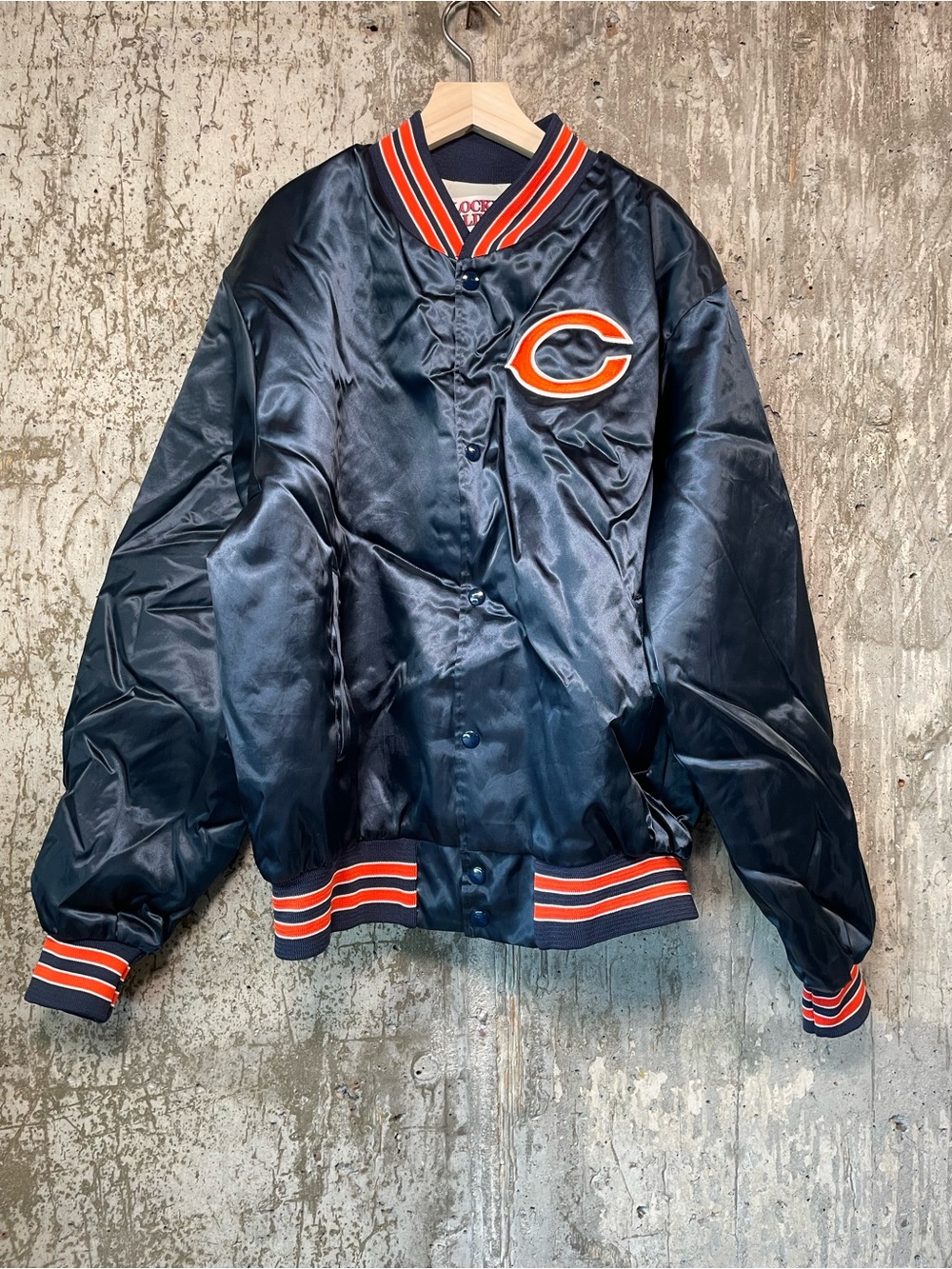 LOCKER LINE Men's Vintage Chicago Bears Varsity Jacket Size L